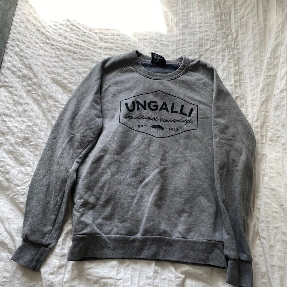 Ungali Canadian Locally Sustainable Sweatshirt - Picture 2 of 2